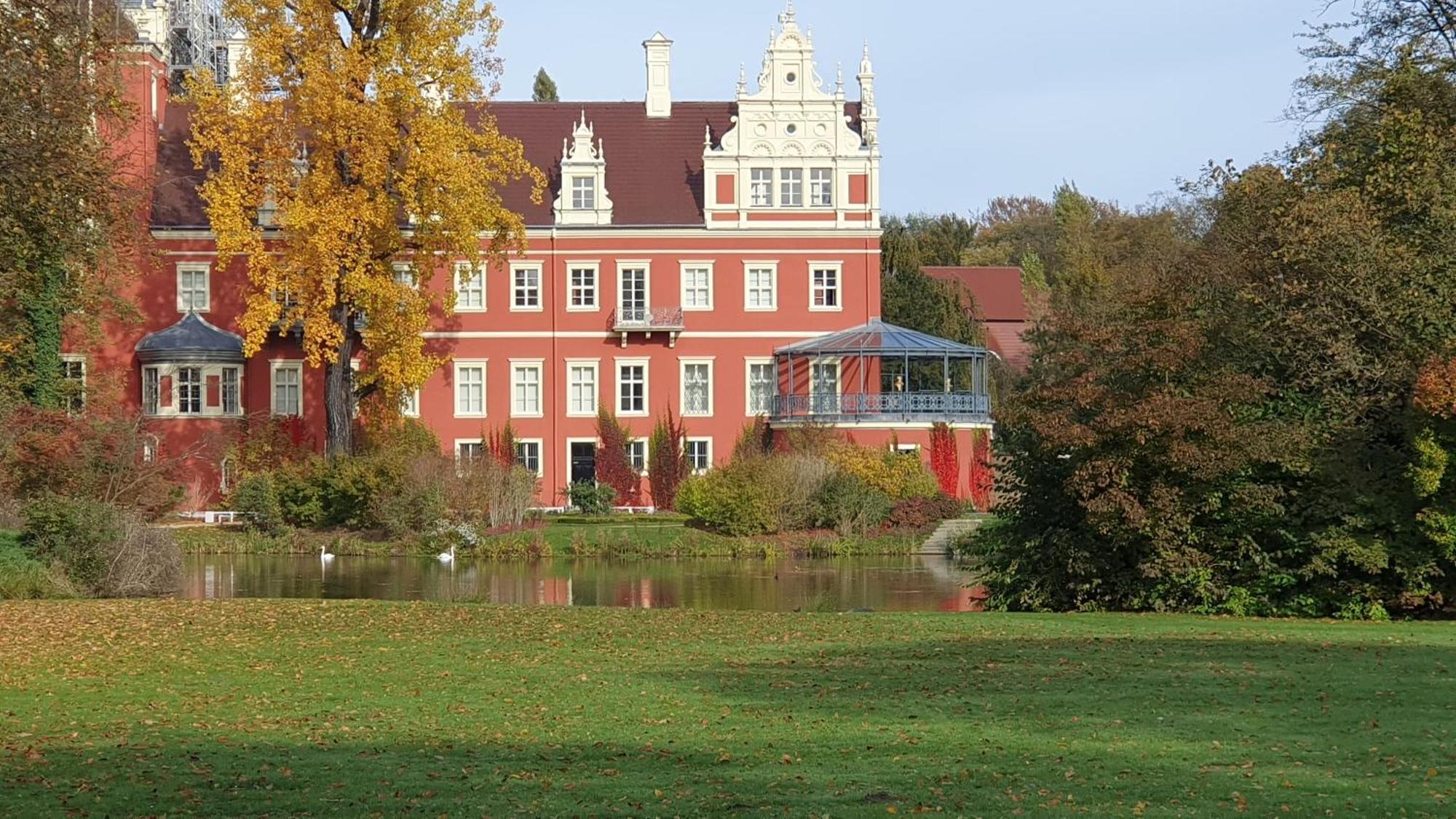 Apartment Gruener Fuerst Mit Sitzecke Im Innenhof & Naehe Park & Erdgeschoss Bad Muskau Exterior photo
